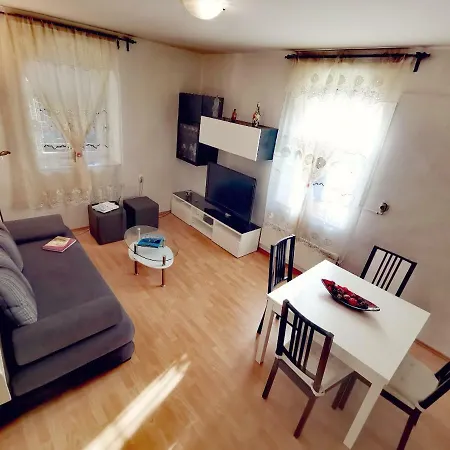 Ive Διαμέρισμα